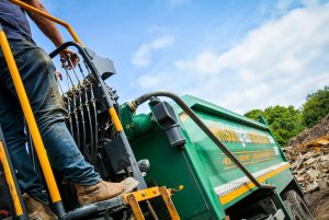 Wilson Plant provides grab trucks, muck away, and aggregates throughout Hampshire, Surrey, Berkshire, West London, Sussex and Wiltshire. Click to read more.